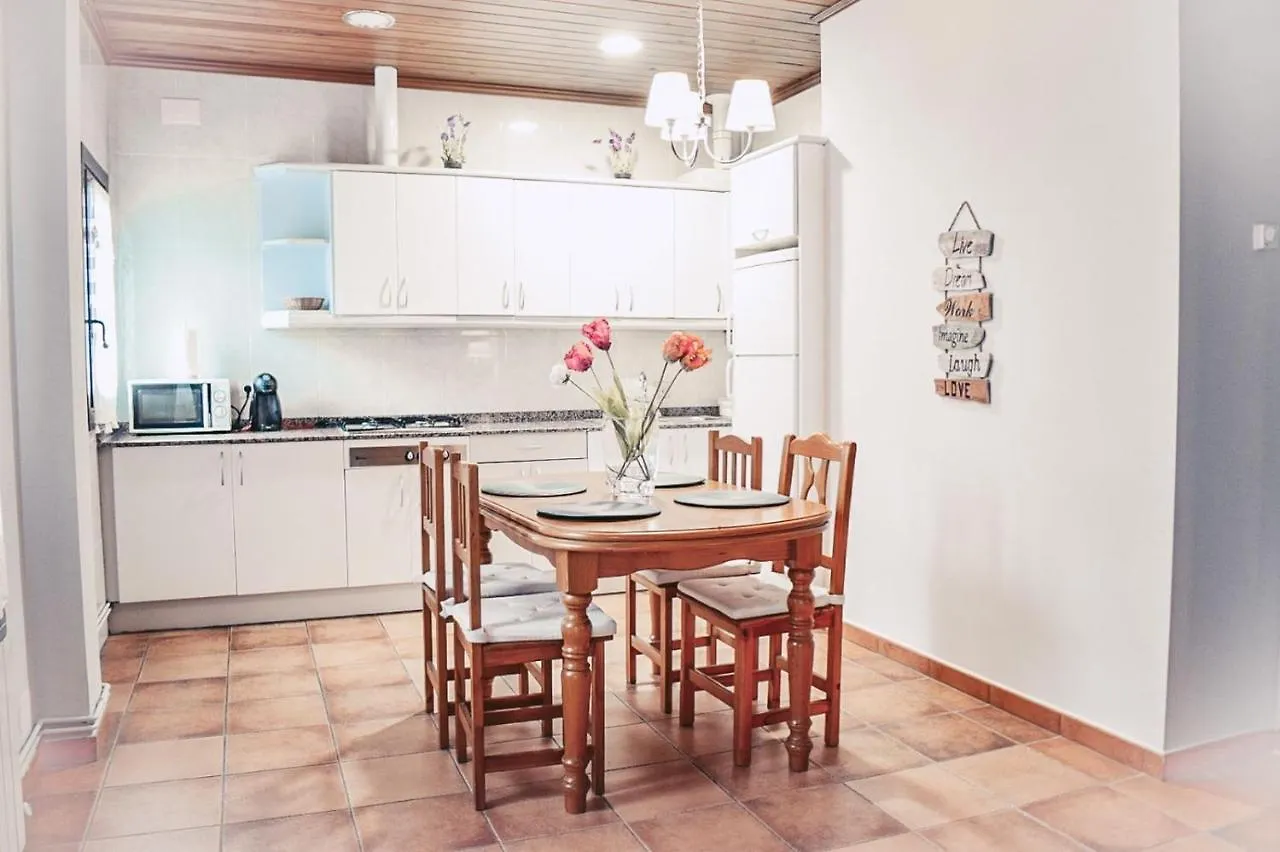 Apartaments Alta Muntanya Barruera 0*,